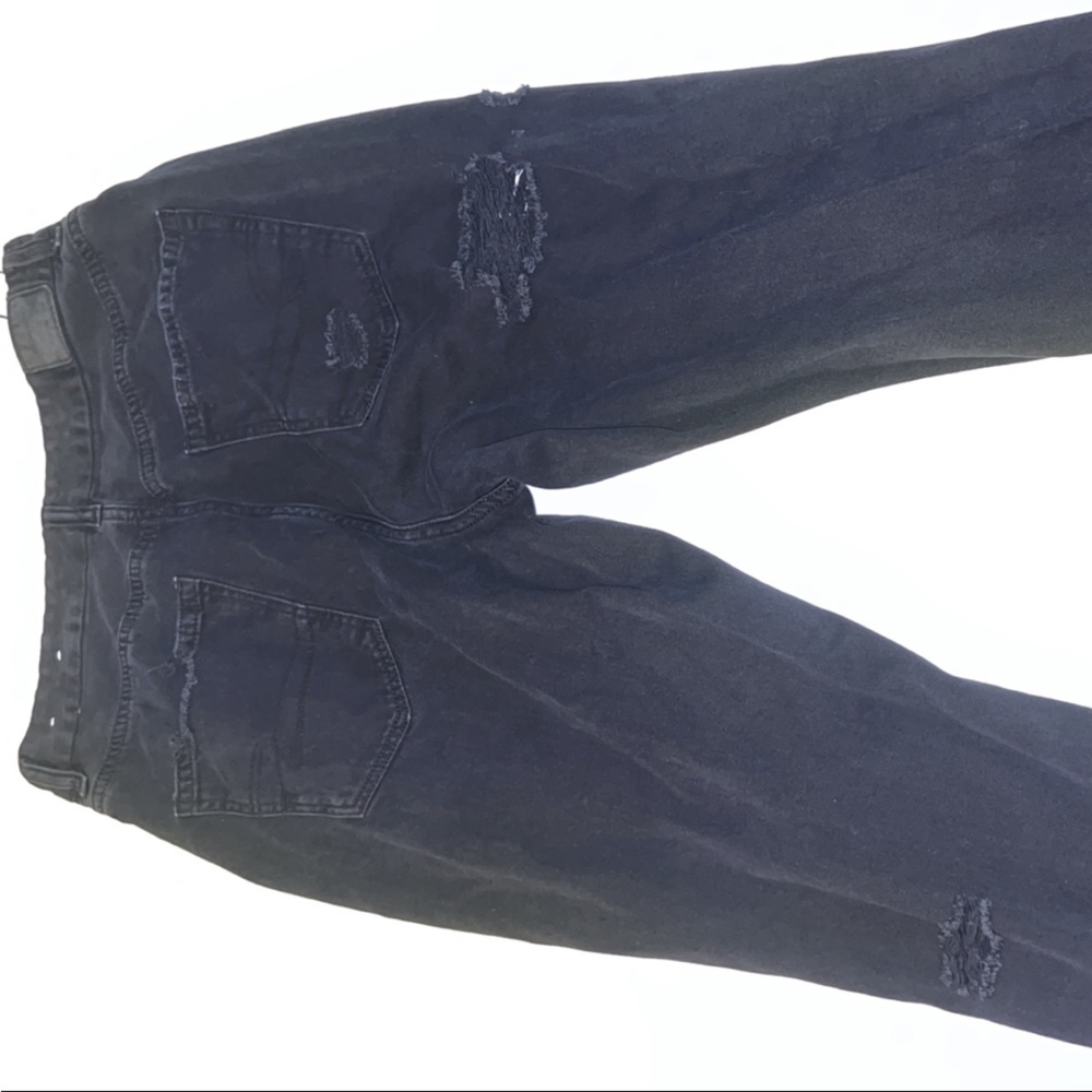 AE Curvy Mom Jean - Distressed